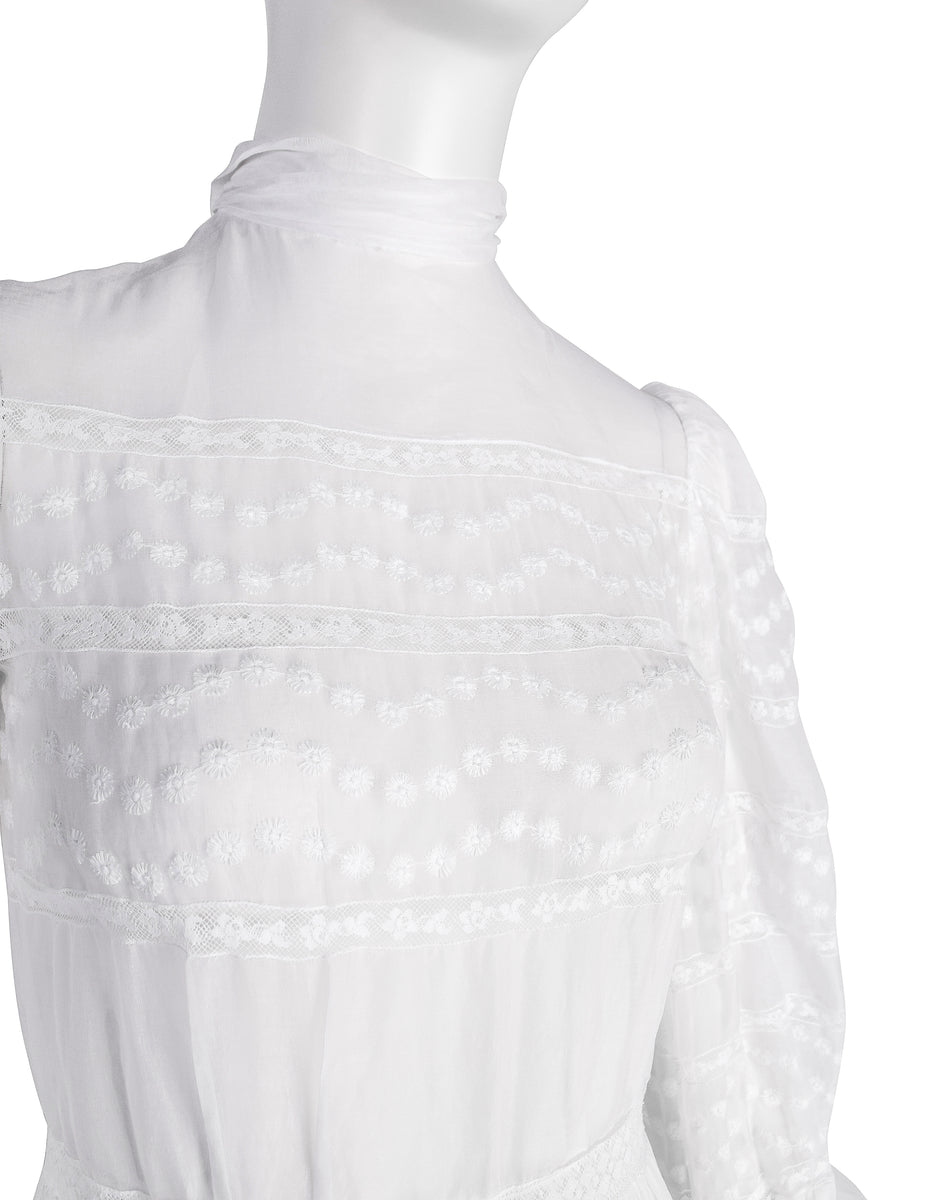 1930sWhiteFloralEmbroideredDre