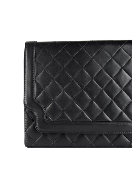 Chanel Vintage c. 1989-1991 Black Matelasse Lambskin Leather Clutch Bag