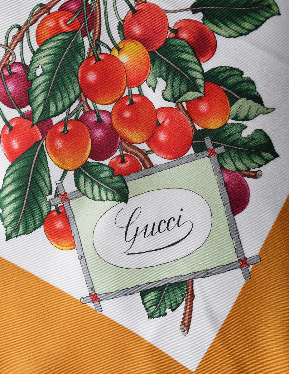 GucciFruitsandNutsScarf_2of6_1