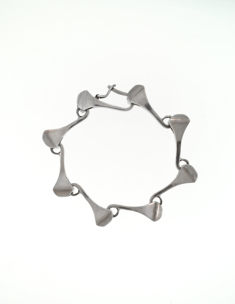 Gucci Vintage Sterling Silver Nail Bracelet Amarcord Vintage Fashion