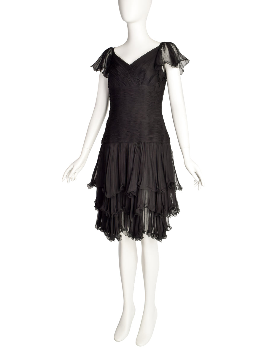 Valentino Vintage Black Silk Chiffon Pleated Black Dress – Amarcord Vintage  Fashion