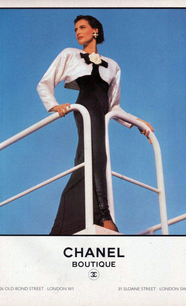 Chanel Vintage SS 1987 Pearl Adorned Black Disc Earrings