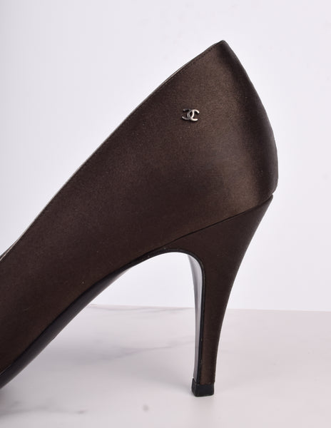 Chanel Vintage AW 2004 Deepest Brown Satin and Bronze Leather Cap Toe Pumps