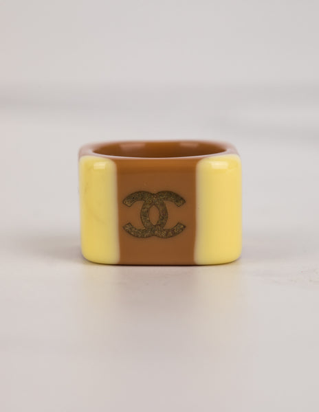 Chanel Vintage AW 2001 Butterscotch Colorblock CC Logo Ring
