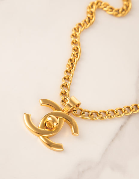 Chanel Vintage SS 1996 Iconic Golden CC Logo Turnlock Pendant Necklace