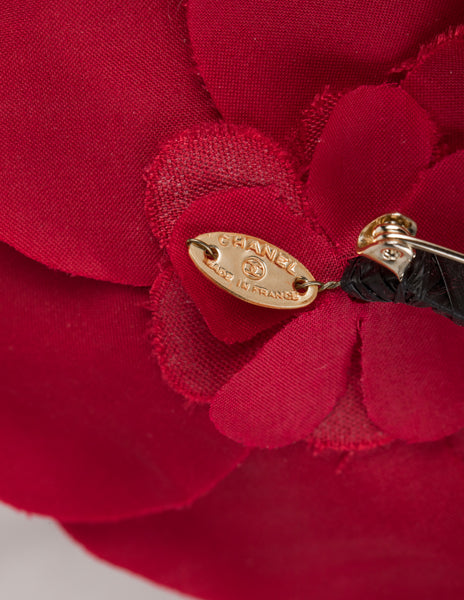 Chanel Vintage AW 1998 Red Velvet Camellia Flower Pin