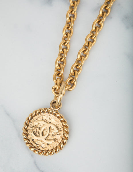 Chanel Vintage Gold Plated CC Logo Coin Medallion Necklace