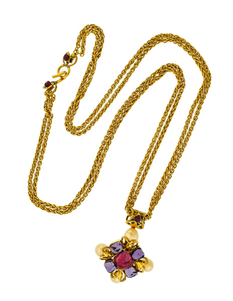Chanel Vintage AW 1999 Byzantine Magenta Lavender Bordeaux Gripoix Pearl Pendant Sautoir Necklace