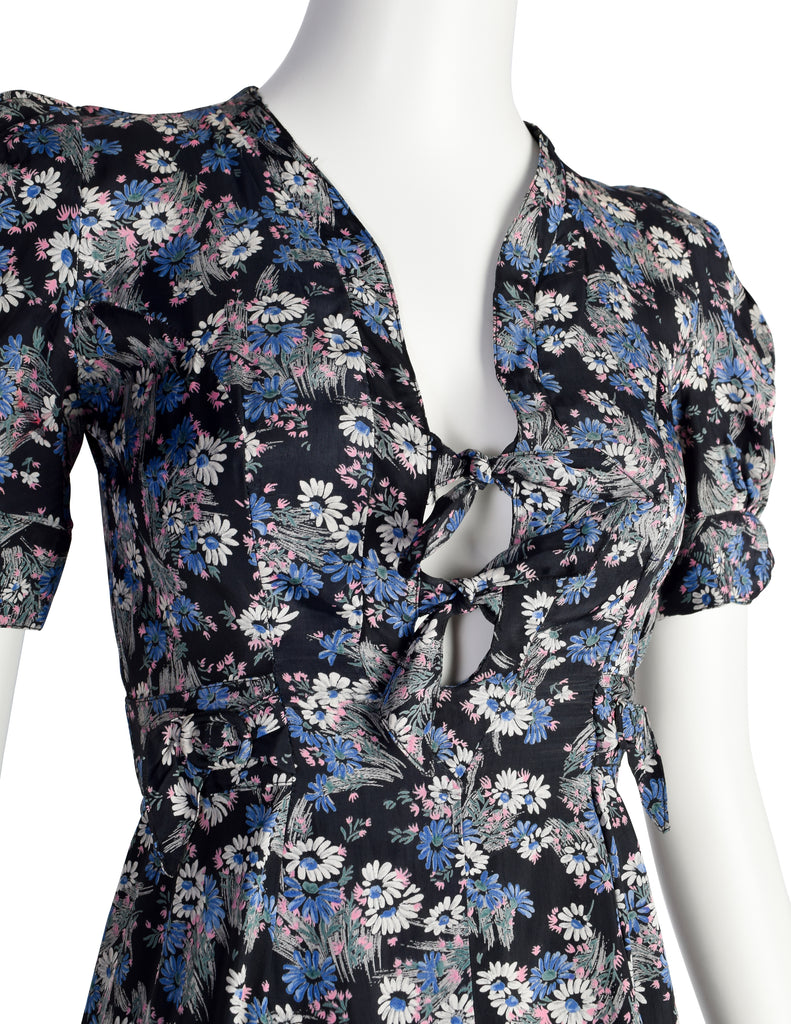 Jeff Banks Vintage 1970s Black and Blue Floral Print Rayon Dress – Amarcord  Vintage Fashion