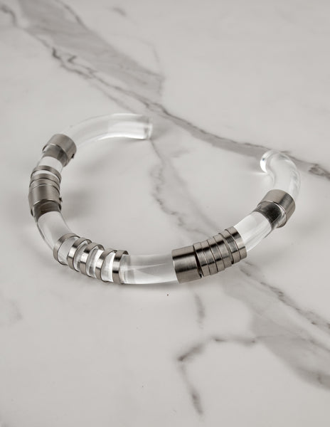 Chloe (attributed) Vintage AW 1983 Silver Sliding Lucite 'Pipe' Choker Necklace