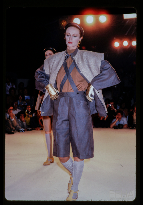 Anne marie 2025 chanel earrings