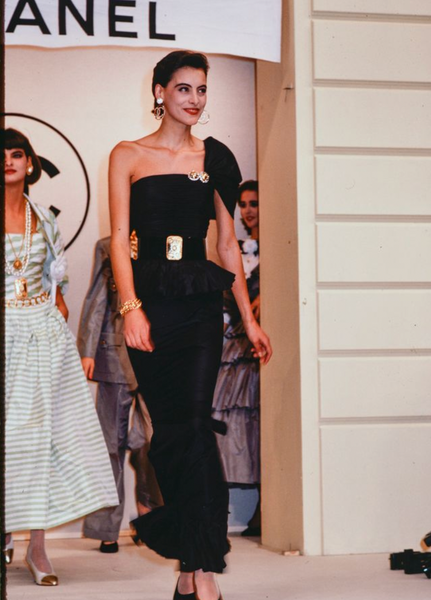 Chanel Vintage SS 1986 Iconic Dangling Golden CC Logo Statement Earrings