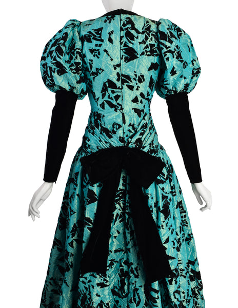 Yves Saint Laurent Vintage Haute Couture AW 1984 Black and Green Velve Amarcord Vintage Fashion Yves Saint Laurent Vintage Haute Couture AW 1984 Black and Green Velve Amarcord Vintage Fashion