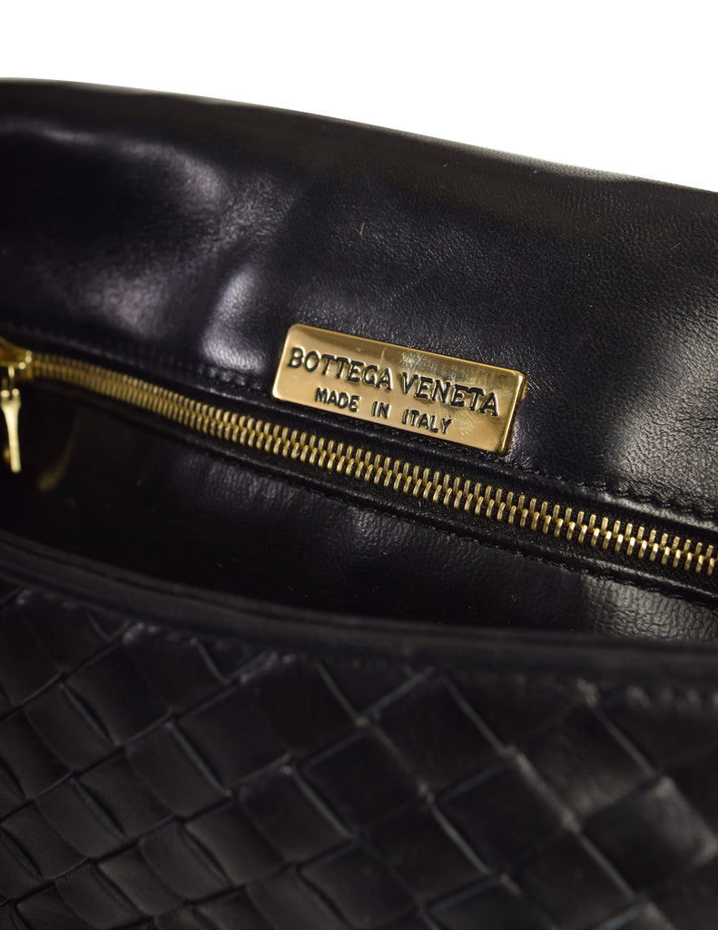 Bottega Veneta Vintage Intrecciato Woven Black Leather Crossbody Flap – Amarcord  Vintage Fashion