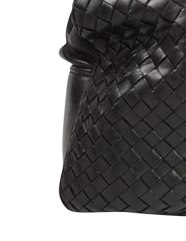 Bottega Veneta Vintage Black Intrecciato Woven Leather Kisslock Clutch –  Amarcord Vintage Fashion