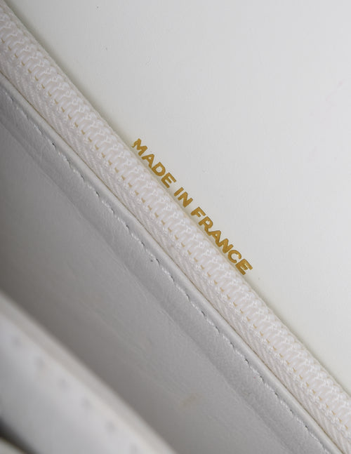 美品✨CELINE bag ホワイト トリンオンフ pvc old レザー 茶 Celine White Leather Buckle Shoulder Bag – Treasures of NYC