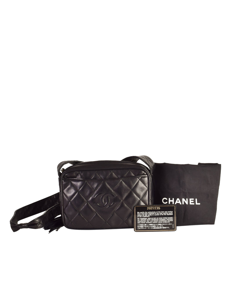 Chanel Vintage 1990s Black Lambskin Quilted Matelasse CC Logo Tassel S –  Amarcord Vintage Fashion