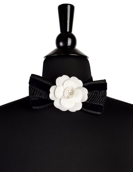 Chanel Vintage White Camellia Black Pleated Velvet Satin Choker Necklace