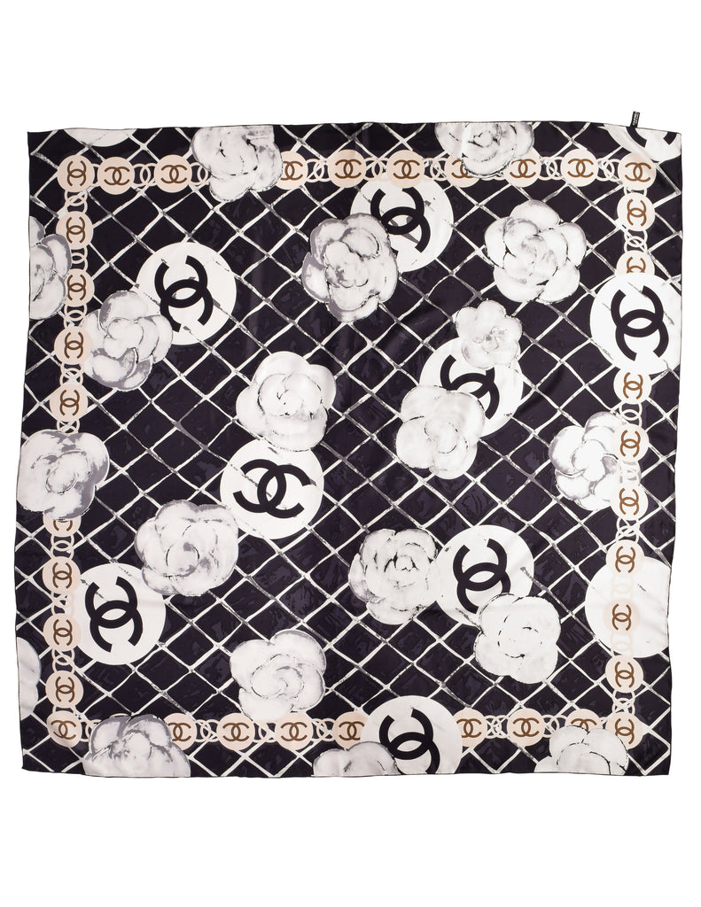 Chanel Black White CC Logo Camellia Quilted Matelasse Extra Large Over –  Amarcord Vintage Fashion