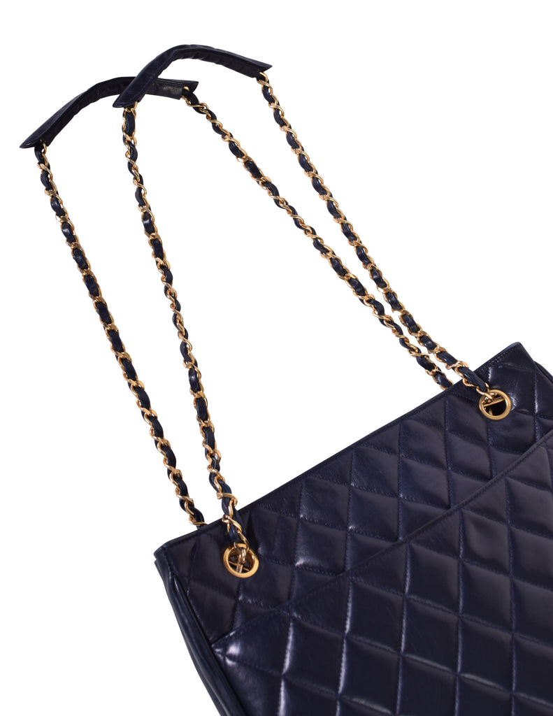 Chanel Vintage 1980s Matelasse Quilted Navy Blue Lambskin Leather Shou –  Amarcord Vintage Fashion