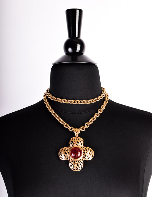 Chanel Vintage Red Gripoix CC Logo Gold Maltese Cross  display picture 1