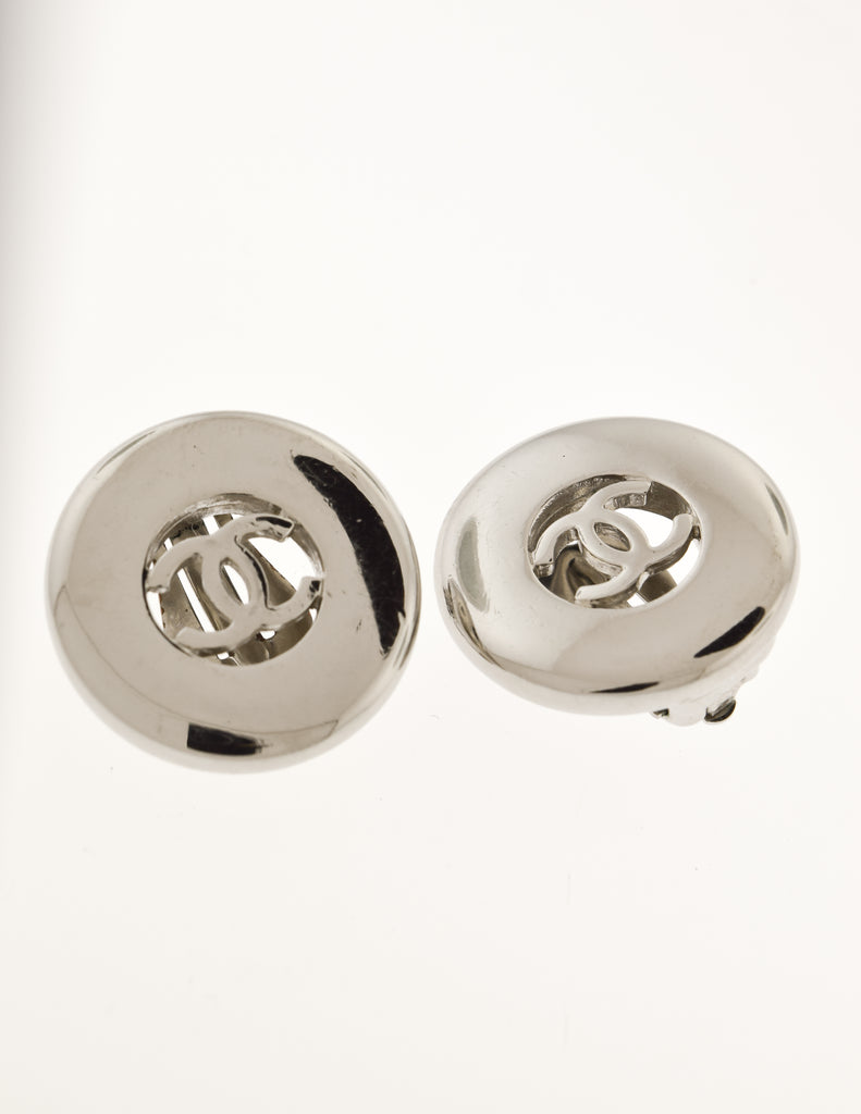 Chanel Silver CC Circle Stud Earrings – Madison Avenue Couture