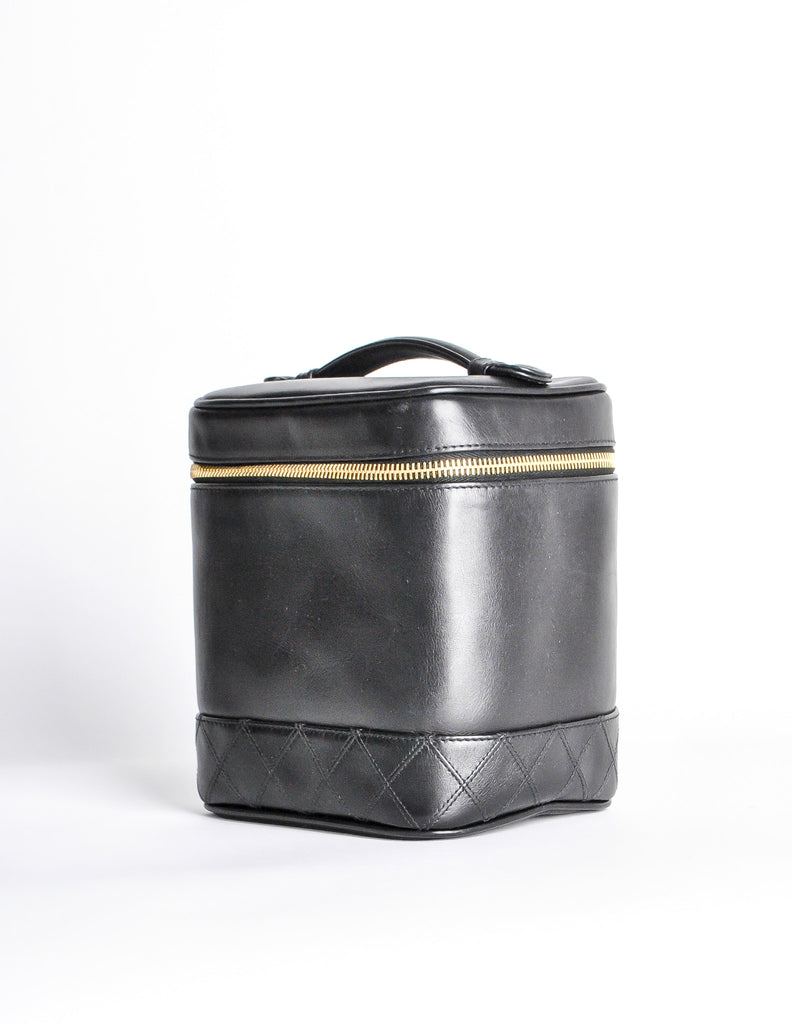 CHANEL Caviar Skin Leather Black Cosmetic Case Vanity Box Handbag #2417  Rise-on