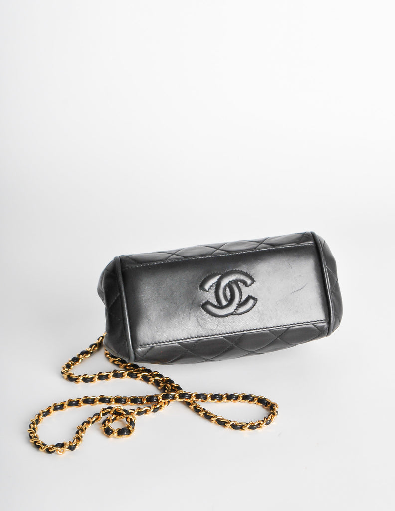 Chanel Vintage Black Quilted Crossbody Bag – Amarcord Vintage Fashion