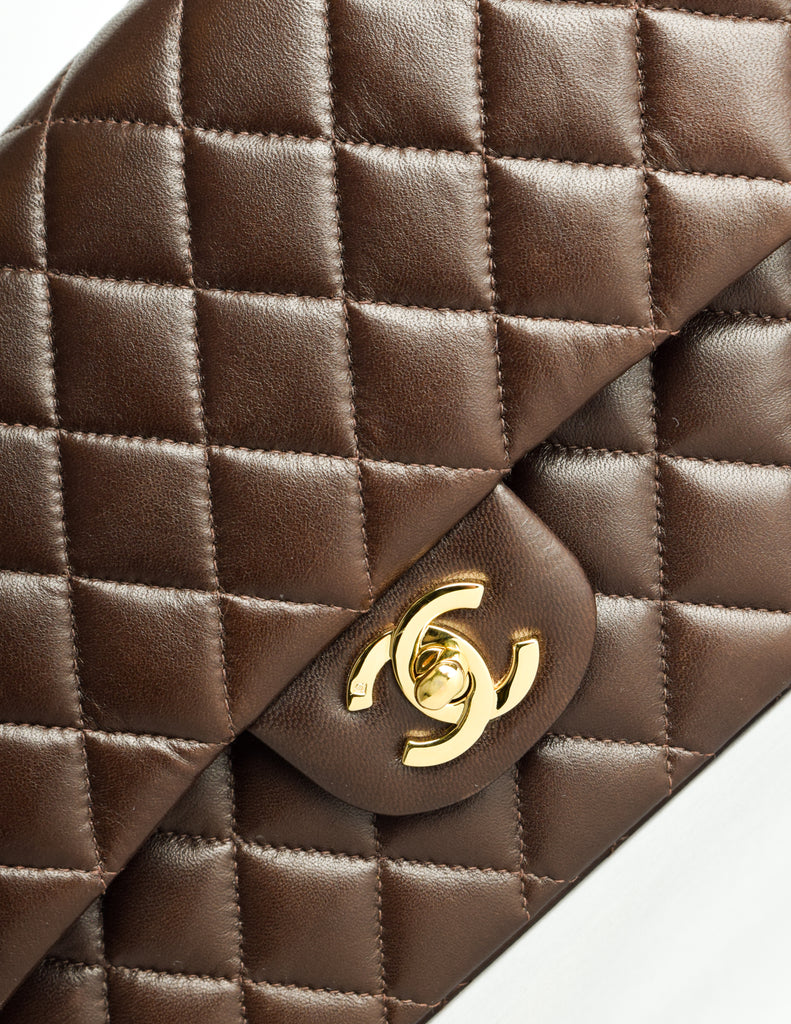 Chanel Vintage Chocolate Brown Quilted 2.55 Medium Classic Double Flap – Amarcord  Vintage Fashion