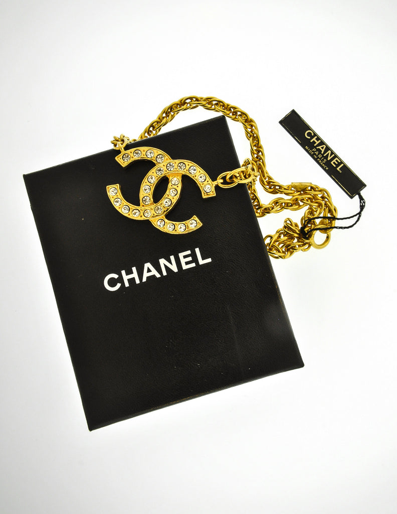 Chanel Vintage Quilted CC Logo Short Double Chain Gold Necklace