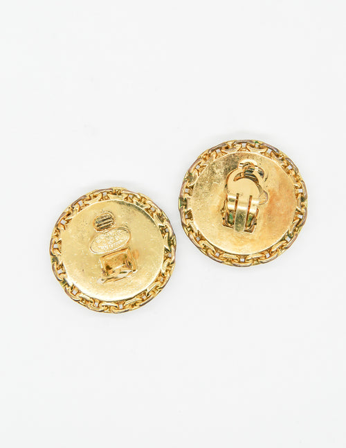 Chanel Vintage Large Gold CC Logo Plate Earrings – Amarcord Vintage Fashion