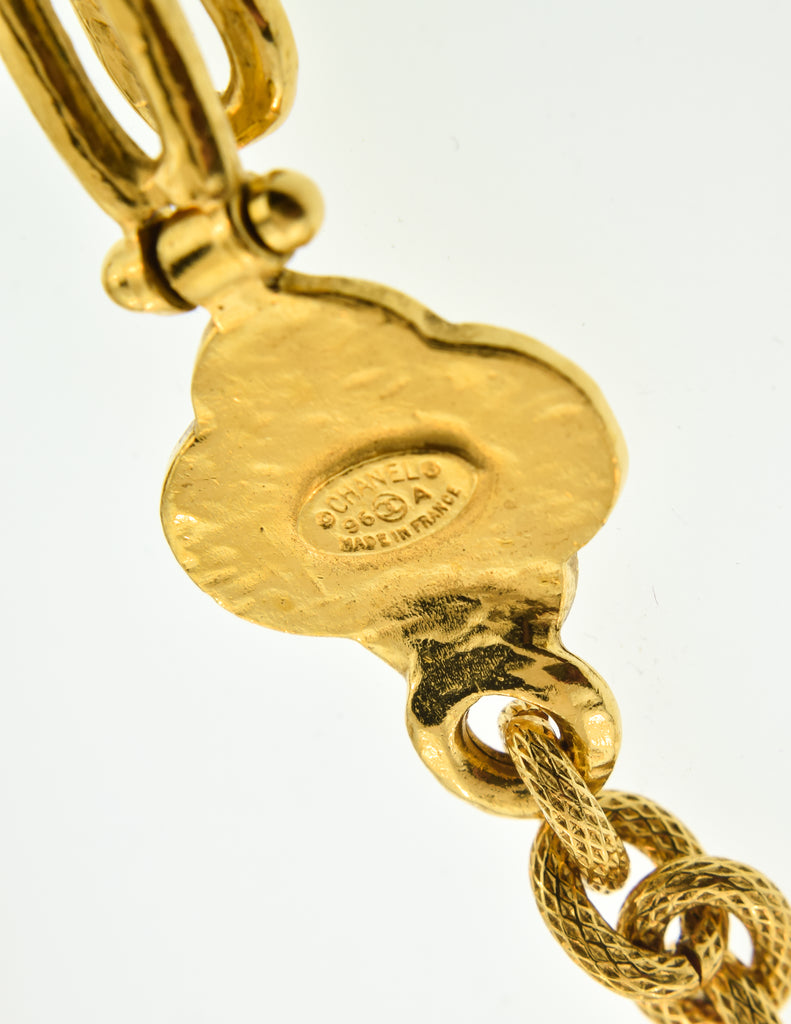 Chanel Vintage Gold CC Clover Necklace – Amarcord Vintage Fashion