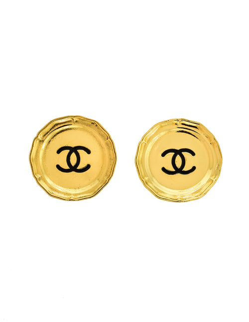 Chanel Vintage Large Gold CC Logo Plate Earrings – Amarcord