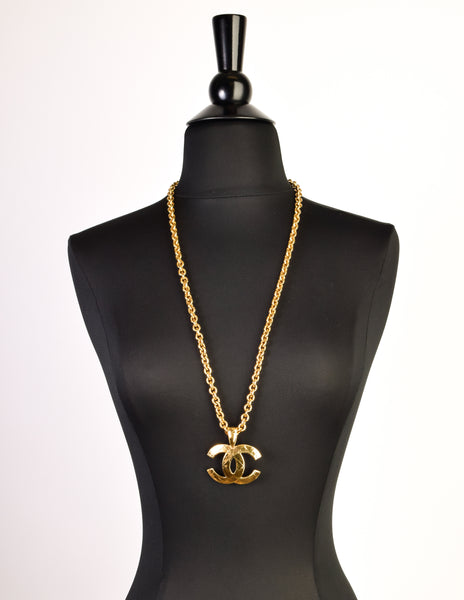 Chanel Vintage Gold Quilted CC Logo Pendant Necklace