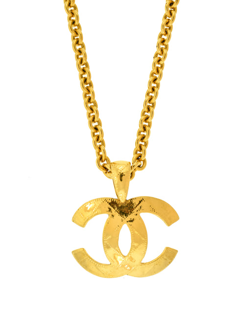 Chanel Enamel CC Necklace Pink Pendant Gold Tone 17A – Coco Approved Studio