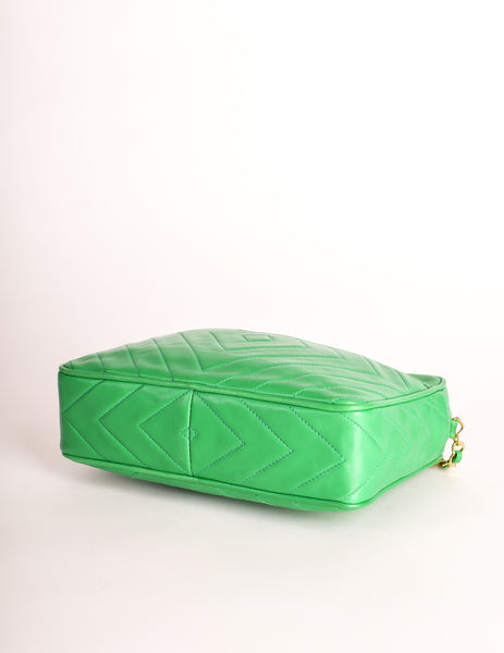 Chanel Vintage Kelly Green Lambskin CC Logo Tassel Shoulder Camera Bag - Amarcord Vintage Fashion
 - 9