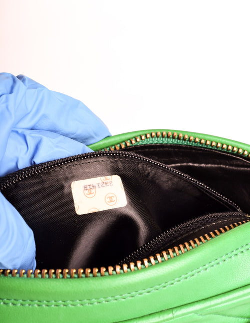 Chanel Vintage Kelly Green Lambskin CC Logo Tassel Shoulder Camera