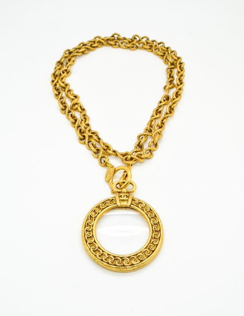 Chanel Vintage Gold Magnifying Glass Loupe Necklace – Amarcord