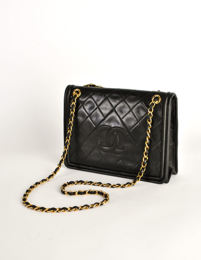 Chanel online logo bag