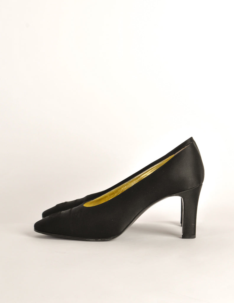 Chanel Vintage Black Satin CC Logo Heels – Amarcord Vintage Chanel Vintage Black Satin CC Logo Heels – Amarcord Vintage