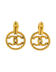 Chanel Vintage Gold Twisted CC Logo Dangle Earrings - Amarcord Vintage Fashion
 - 1