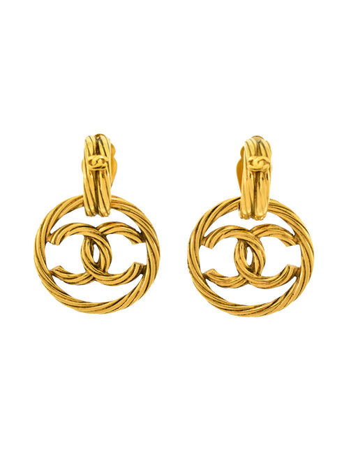 Chanel Vintage Gold Twisted CC Logo Dangle Earrings – Amarcord