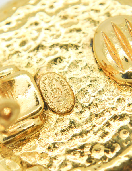 Chanel Vintage Gold CC Logo Earrings - Amarcord Vintage Fashion
 - 5