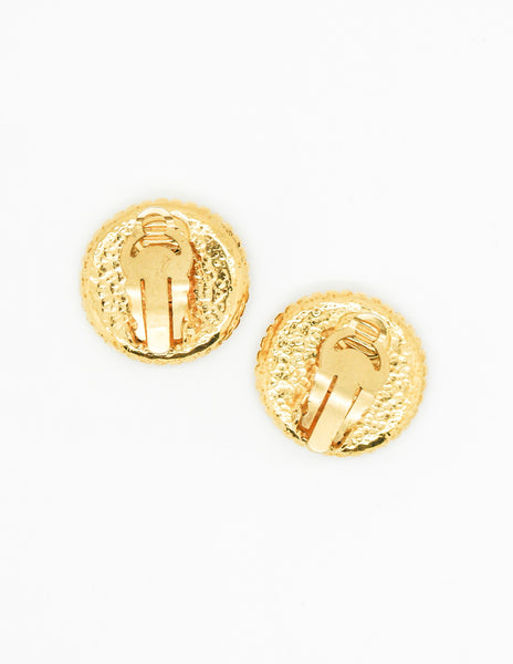 Chanel Vintage Gold CC Logo Earrings - Amarcord Vintage Fashion
 - 4
