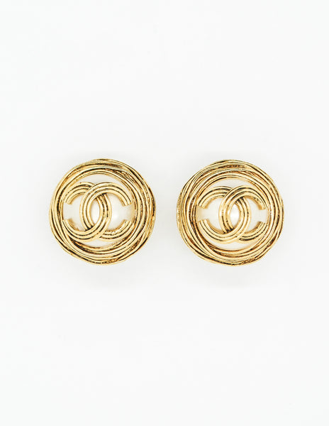 Chanel Vintage Gold Pearl CC Logo Birds Nest Earrings - Amarcord Vintage Fashion
 - 2