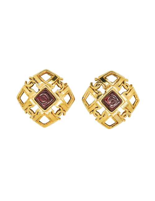 Chanel Vintage Gripoix Gold CC Logo Earrings – Amarcord Vintage