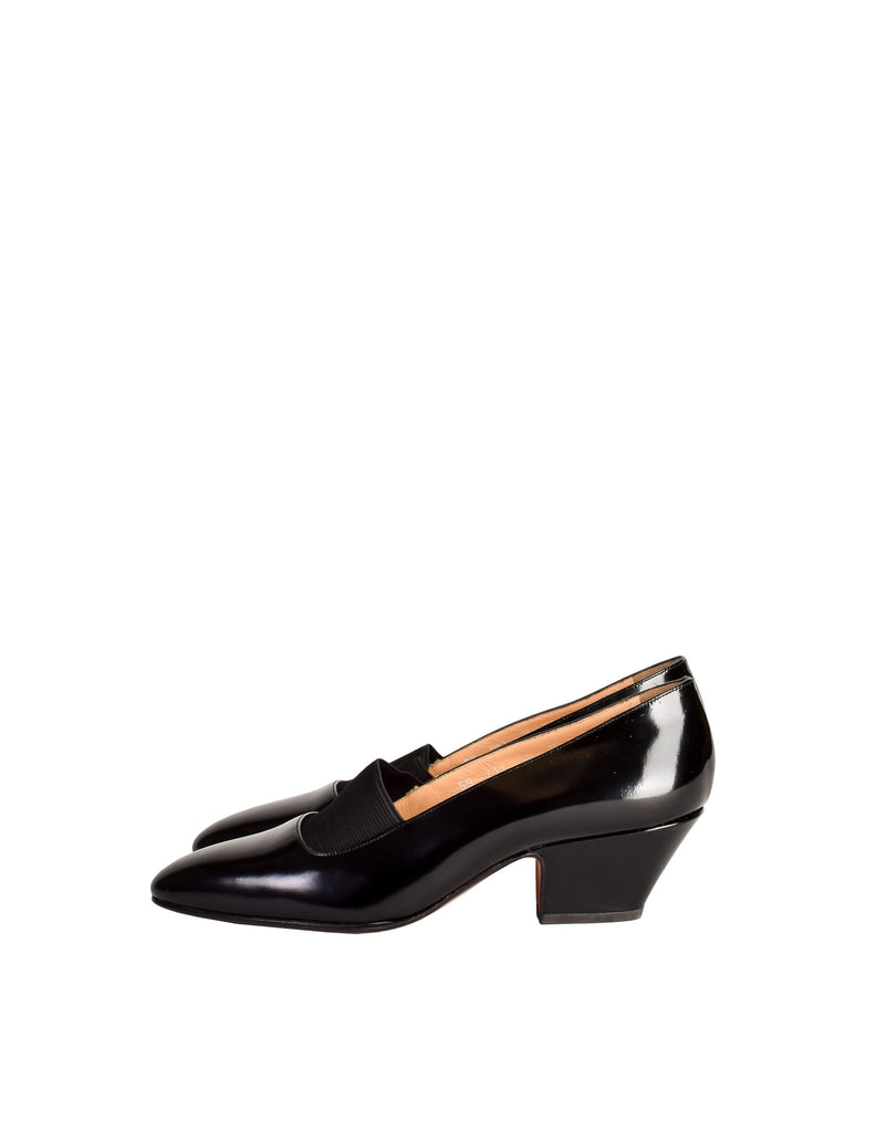 Do patent hotsell shoes stretch