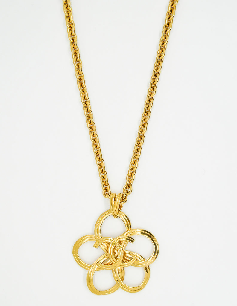 Chanel Vintage Gold Camellia Flower Necklace – Amarcord Vintage Fashion