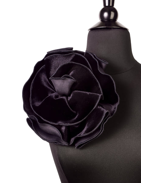 Giorgio Armani Vintage Oversized Deep Dark Blue Velvet Rose Flower Pin
