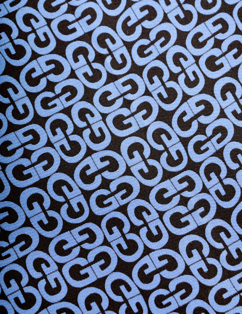 logo gucci pattern fabric